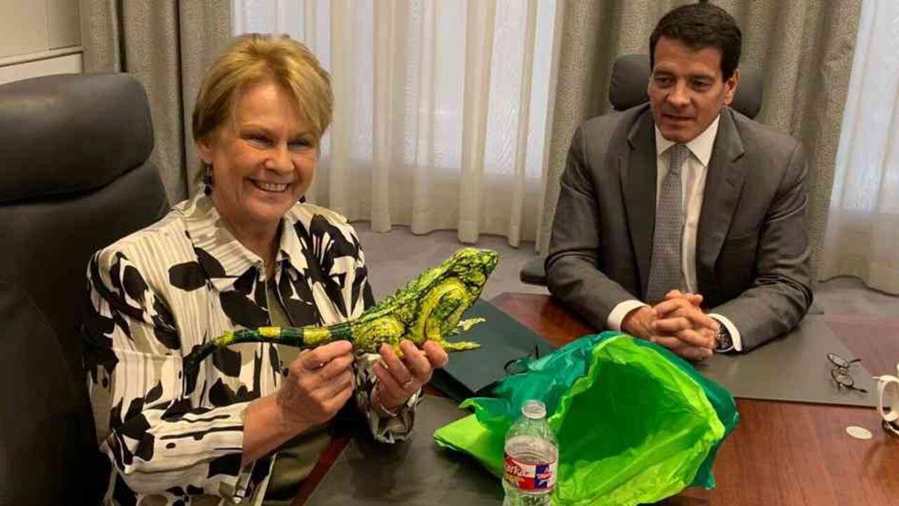 Vicki Hollub presidente de Oxy y Felipe Bayón presidente de Ecopetrol