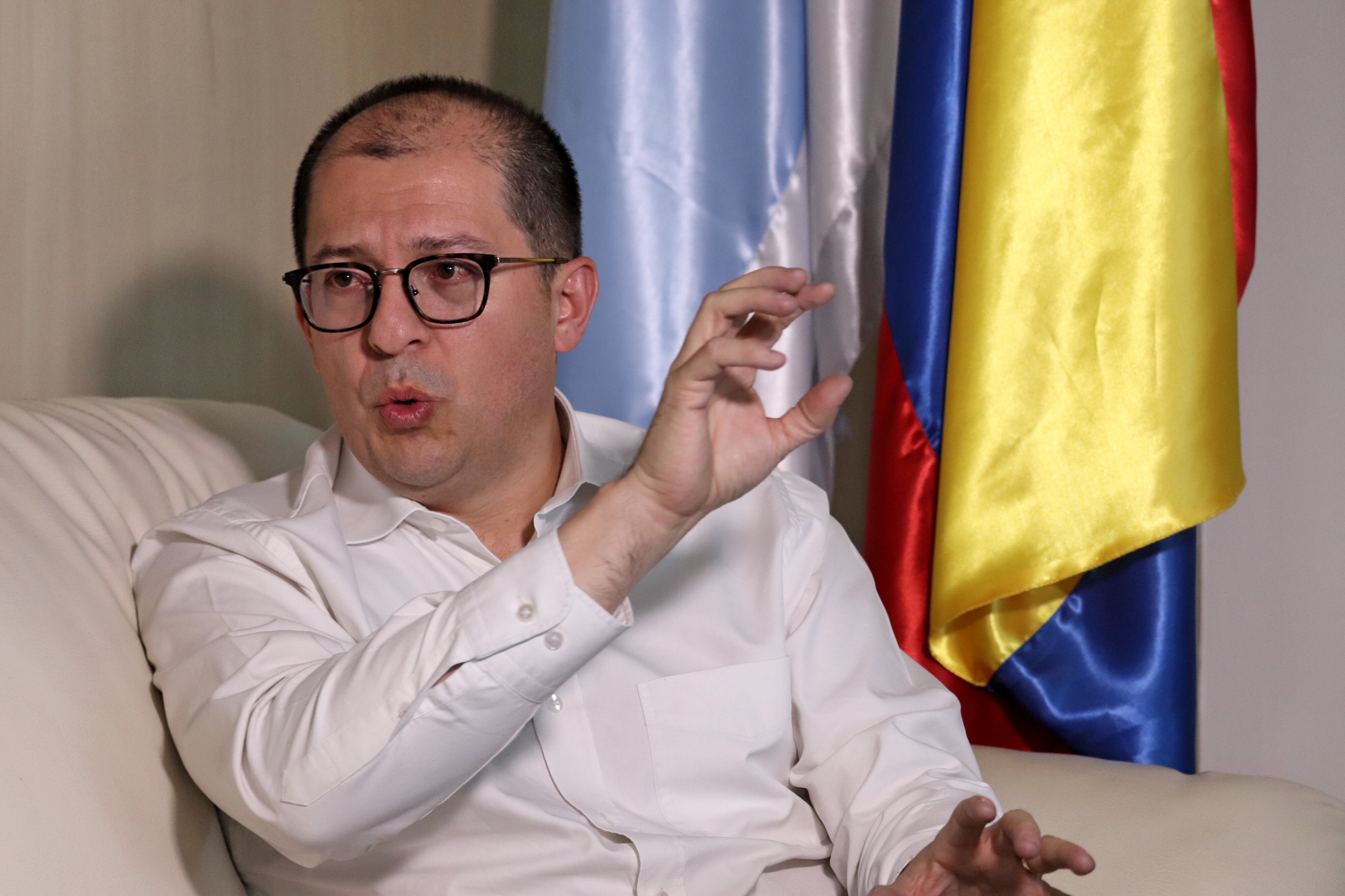 Reunión entre el fiscal Francisco Barbosa y la gobernadora del Valle Dilian Francisca Toro