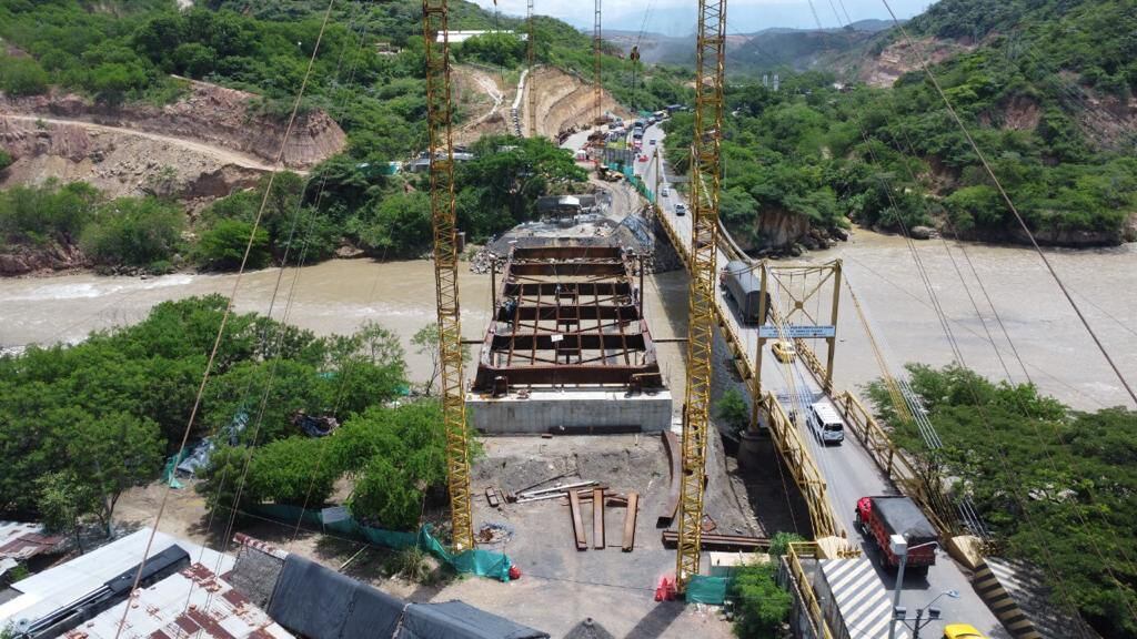 El actual puente Mariano Ospina Pérez empezó a funcionar desde hace más de 70 años.