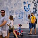 La tasa de infecciones con coronavirus en España está subiendo, impulsada por brotes entre los jóvenes y los no vacunados, revelan datos del Ministerio de Salud. (AP Foto/Manu Fernandez)