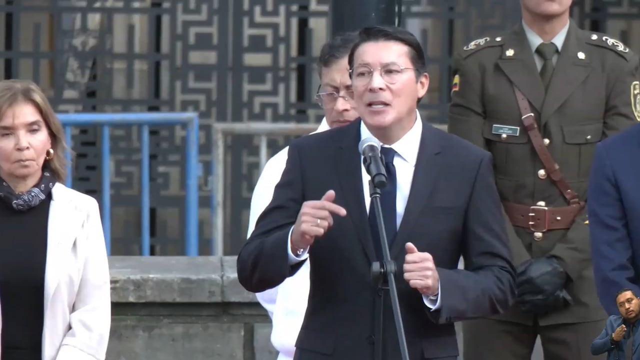 El registrador general del estado civil, Hernán Penagos, realizó su discurso de apertura de urnas.