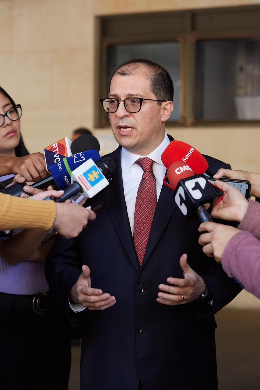 Francisco Barbosa, advirtió que sigue a la espera de la respuesta del Gobierno, del presidente Gustavo Petro