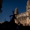La sequía tiene a los creyentes religiosos pidiendo por el regreso de las lluvias. Foto: AFP.