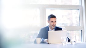 Mejores Empresas Colombianas se consolida como una iniciativa que permite a las empresas fortalecer sus procesos, compararse con referentes del sector, optimizar su planeación estratégica y acceder a asesoría de alto nivel.