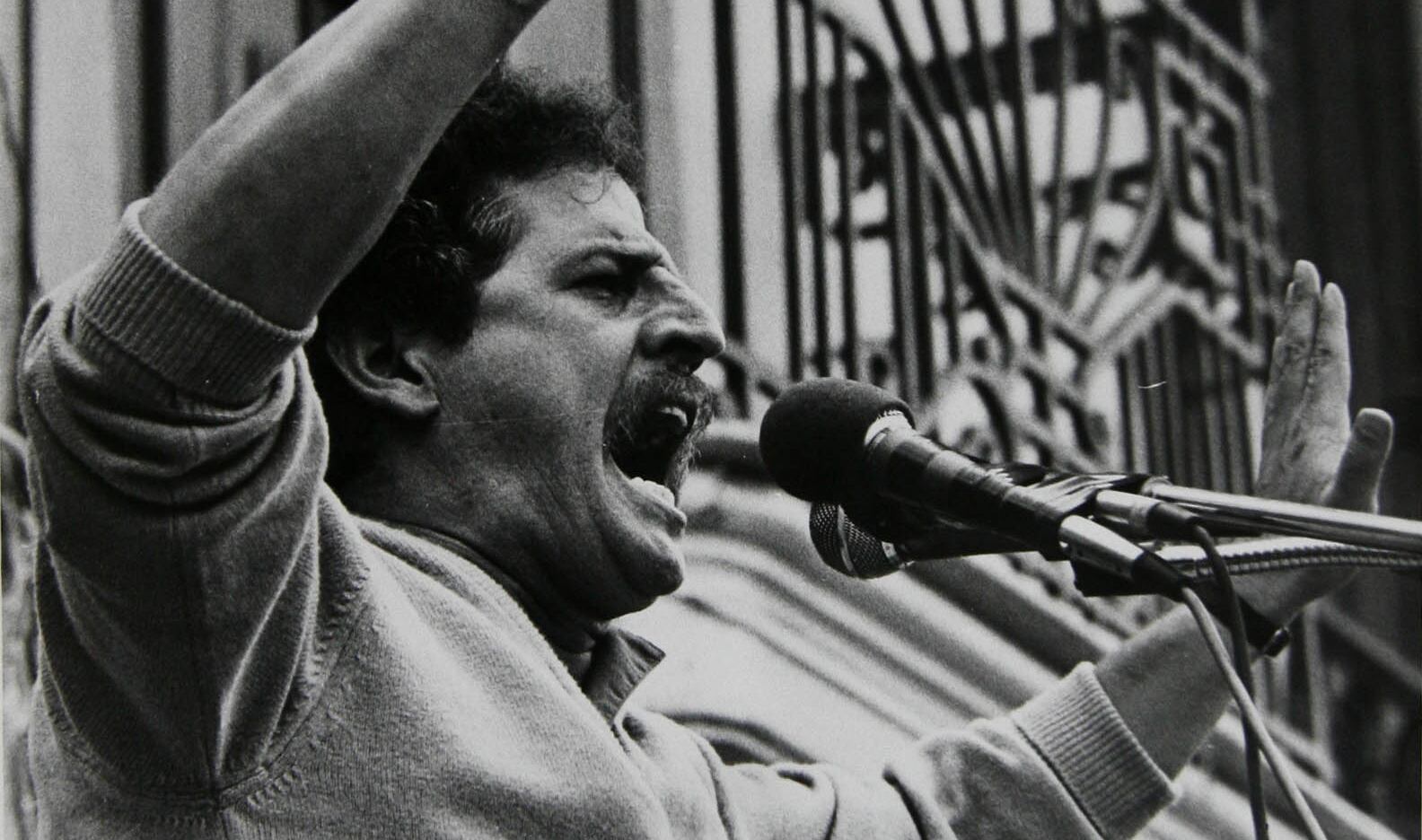 "En 1989, se produjo un grave hecho que le daría un giro trascendental a la guerra contra el cartel de Medellín: el asesinato del candidato presidencial Luis Carlos Galán. El Gobierno decretó el Estado de excepción constitucional, la más intensa persecución a la mafia en la historia".