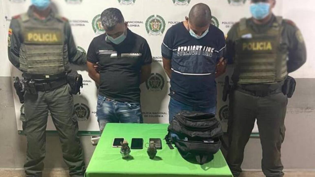 Hernán Alfredo Pacheco Argel y Javier Enrique Valeta Almario, fueron encontrados con dos granadas de fragmentación.