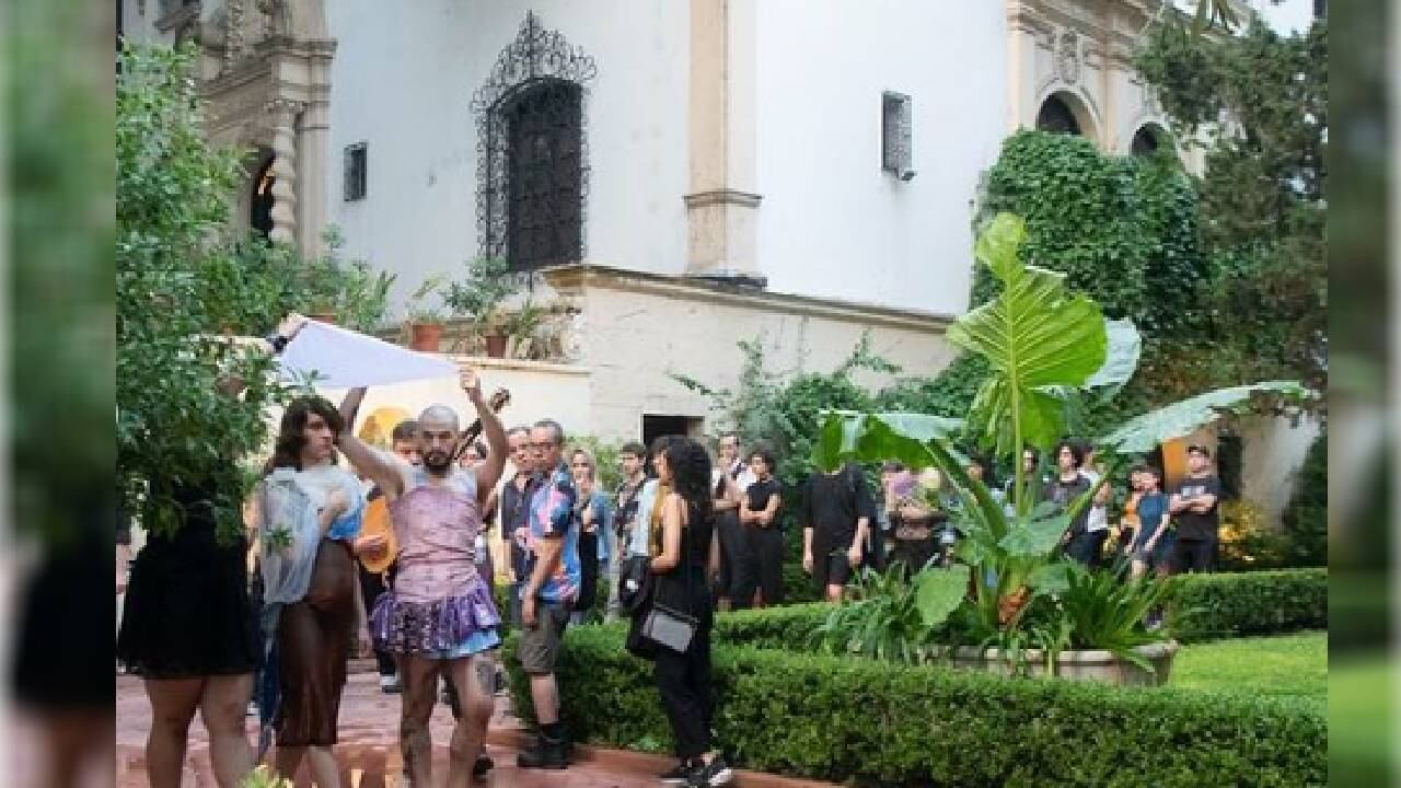 La presentación tuvo lugar el sábado. Uno de los directores dijo que no buscaban desatar polémica.