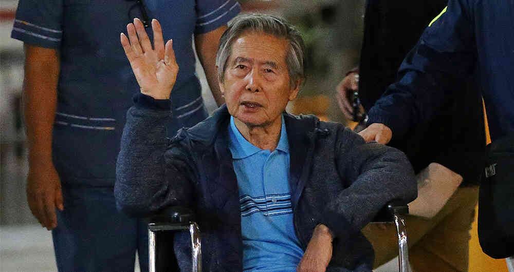 El expresidente Fujimori vio deteriorada su salud en los últimos años, lo que comprometió su proceso en la justicia, que ahora busca juzgarlo por vínculos con las FARC. Foto: AFP