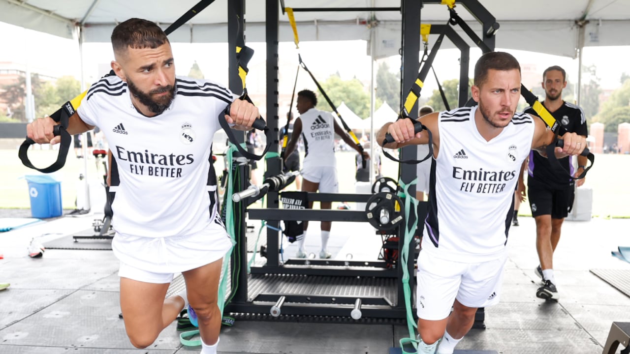 LOS ANGELES, CALIFORNIA - JULY 28: Eden Hazard and Karim Benzema players of Real Madrid train at UCLA Campus on July 28, 2022 in Los Angeles, California. (Photo by Getty Images/Antonio Villalba/Real Madrid)
