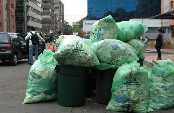 En la tarde se espera conocer el balance sobre la recolección de basuras. 