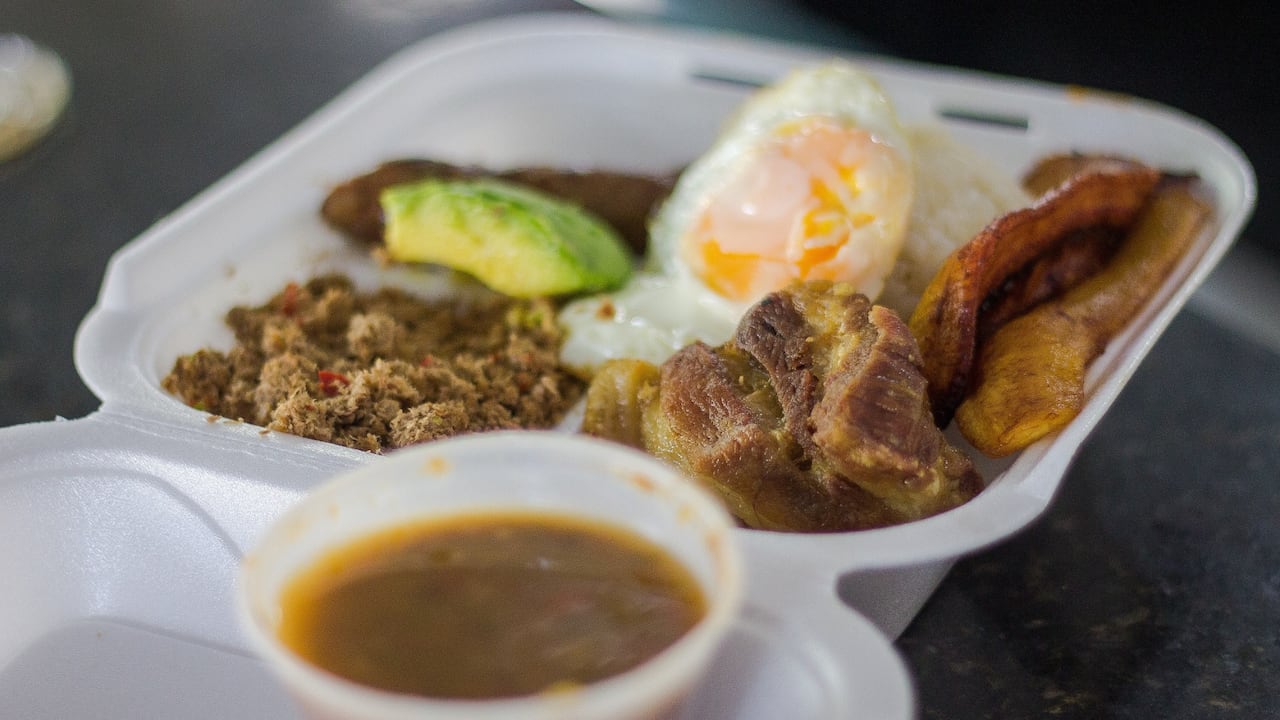 Antes de la pandemia ese plato podía valer en promedio 7.500 pesos, pero hoy su costo se ha triplicado.