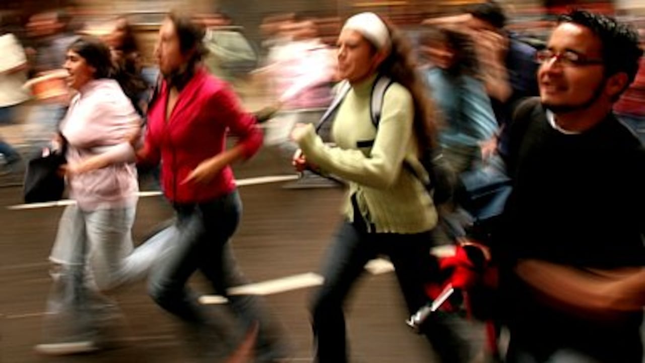 El profesional recién graduado no es necesariamente un desempleado más. También depende de él que pueda generar su propio empleo y el de otros.