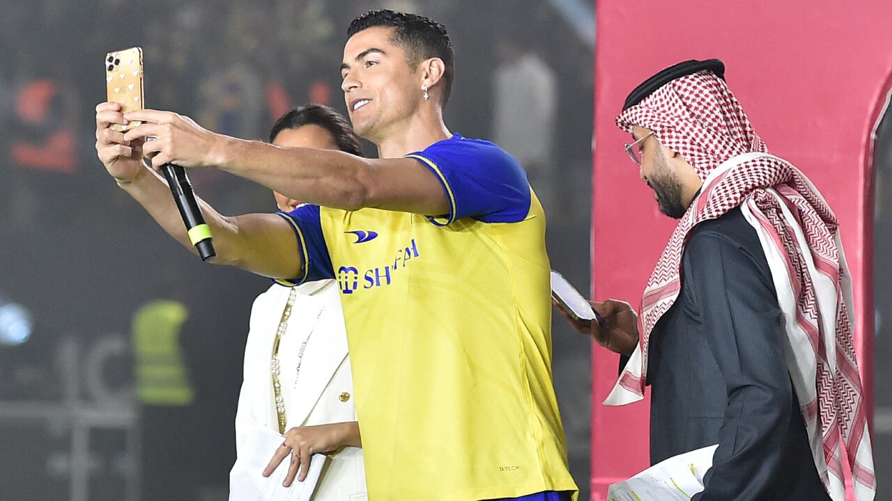 Cristiano Ronaldo es actualmente el jugador más caro del mundo