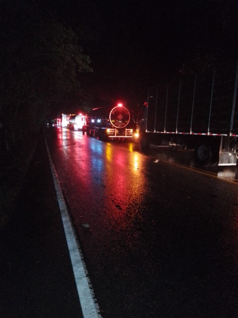 El bloqueo se presenta en el sector de intercambiador La Lizama.