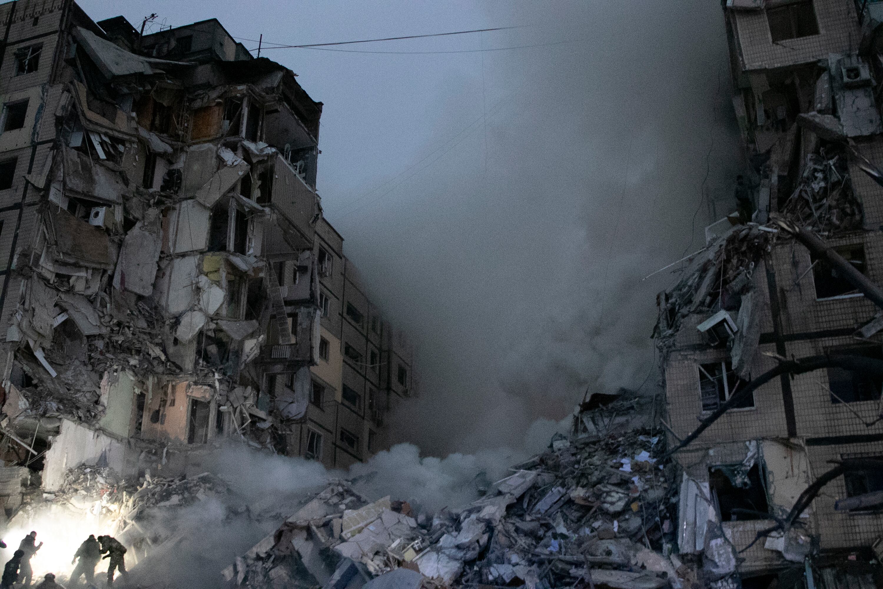 "Un misil ruso se ha llevado ya la vida de doce inocentes", publicó el gobernador militar de la región de Dnipropetrovsk.