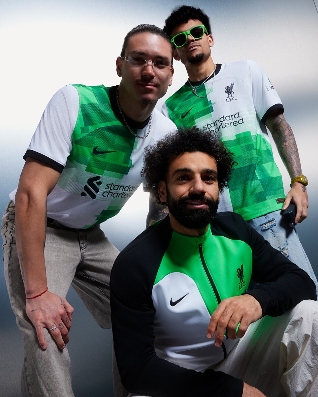 Luis Díaz fue uno de los protagonistas en la presentación de la tercera camiseta de Liverpool.