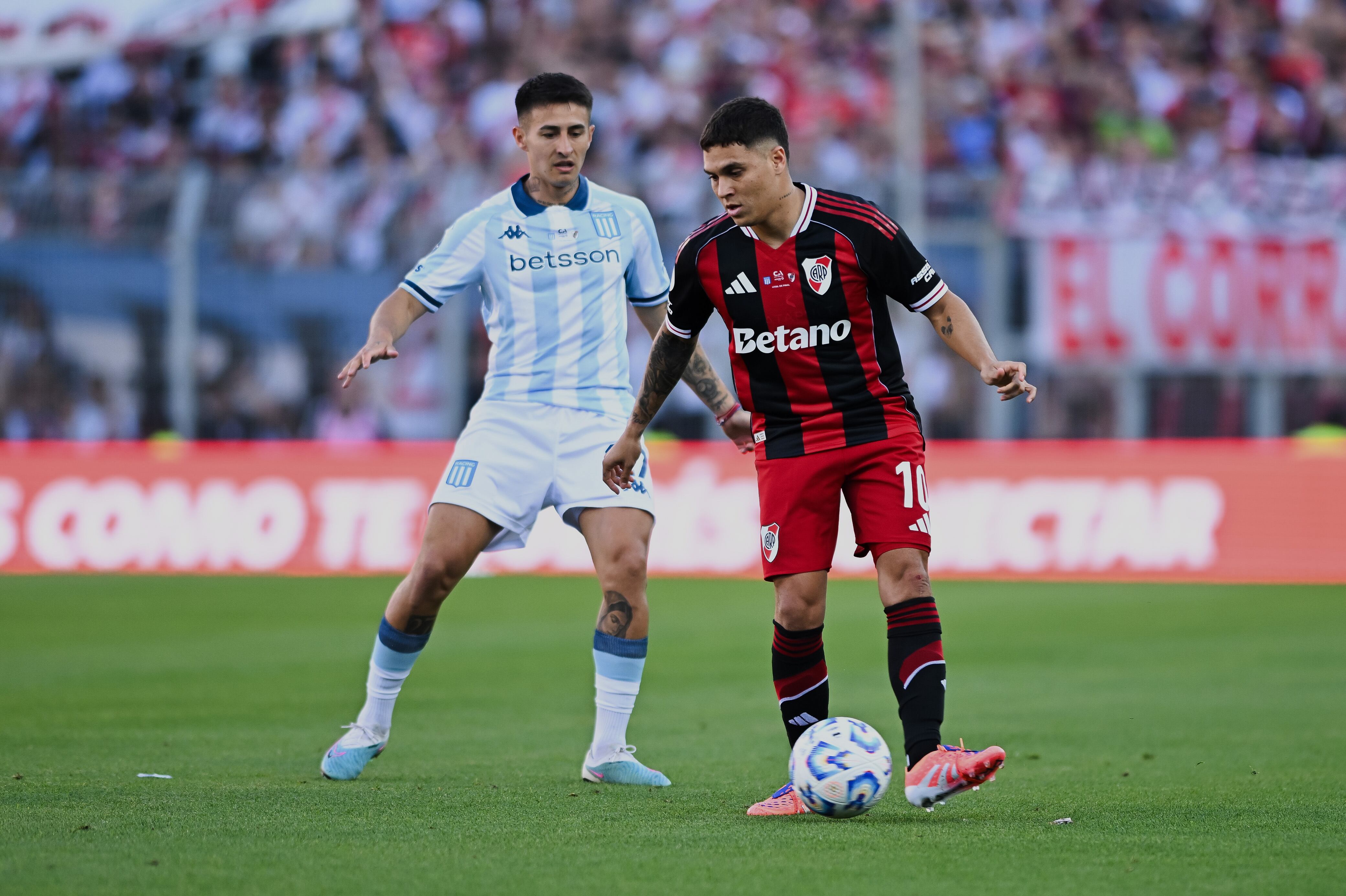 Juan Fernando Quintero en el River Plate vs. Racing por Copa Argentina.