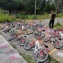 Bicicletas recicladas, la apuesta de un policía en Ibagué