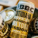 La nueva cerveza artesanal en lata ya se encuentra disponible en supermercados y almacenes de cadena. Cortesía BBC.