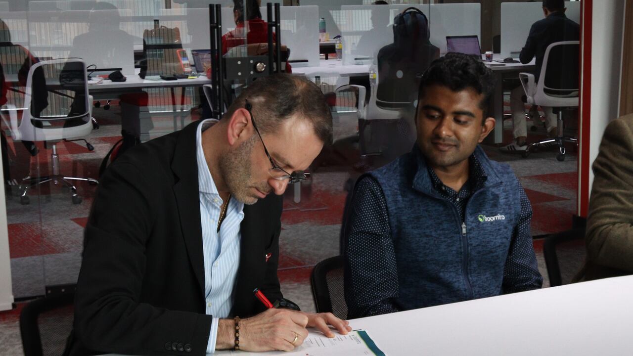 Rafael Álvarez, CEO de Alquería y Aadith Moorthy, fundador y CEO de Boomitra.