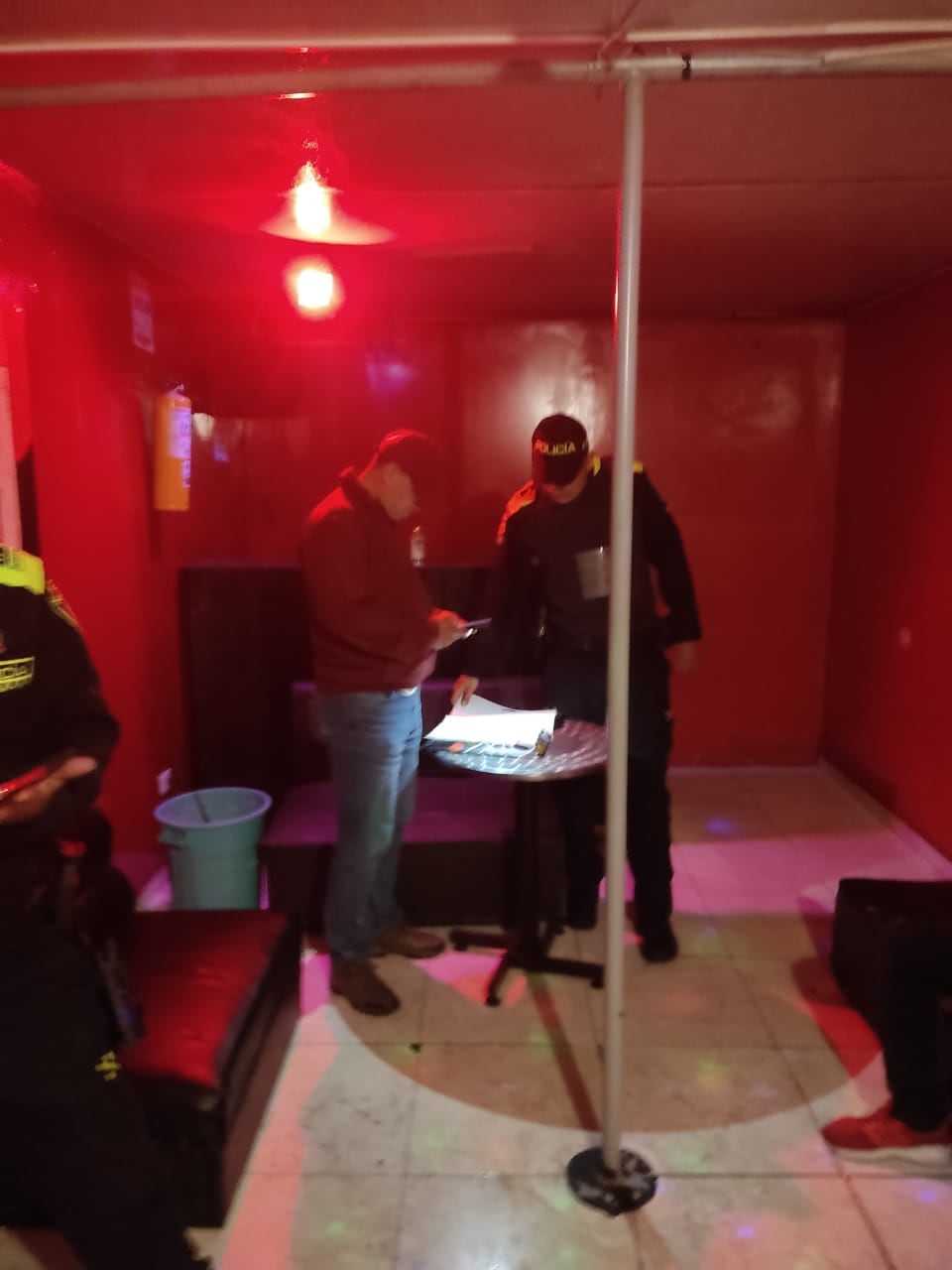 Los miembros de la banda criminal cobraban entre 150.000 y 200.000 pesos por los servicios de cada una de las mujeres.