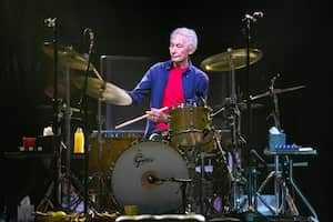 Charlie Watts, baterista de los Rolling Stones, en 2019. (Photo by SUZANNE CORDEIRO / AFP)