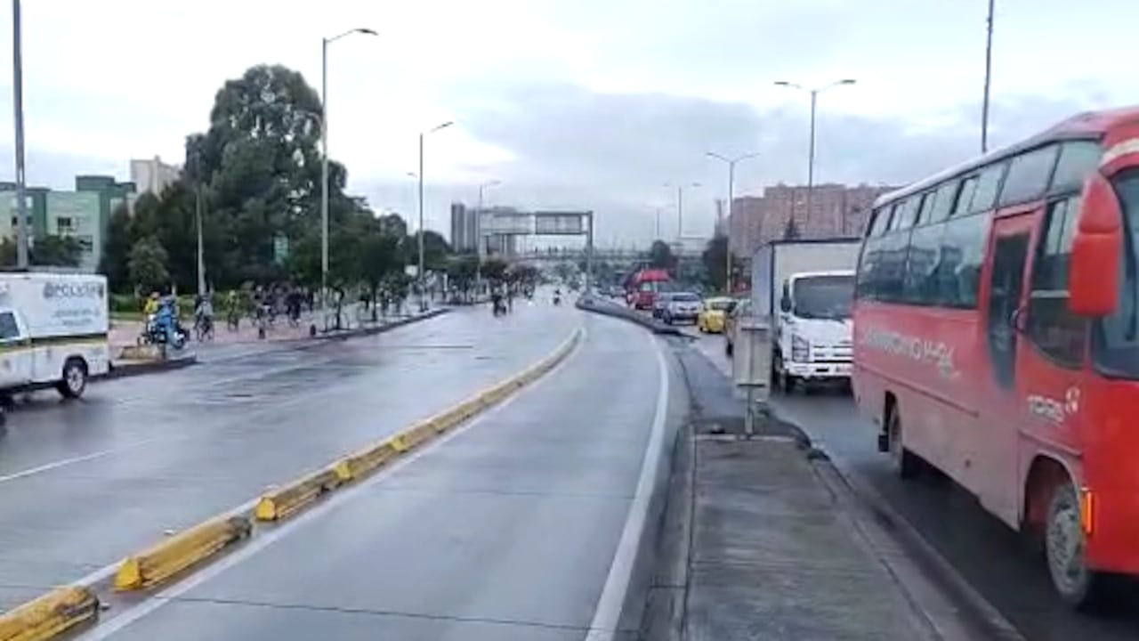 La congestión vehicular en la Autopista Sur tras el accidente de tránsito durante esta mañana de lunes.