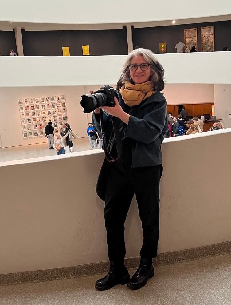 Catalina Santamaría, cineasta y fotógrafa colombiana. Directora del documental Squatters /Okupas