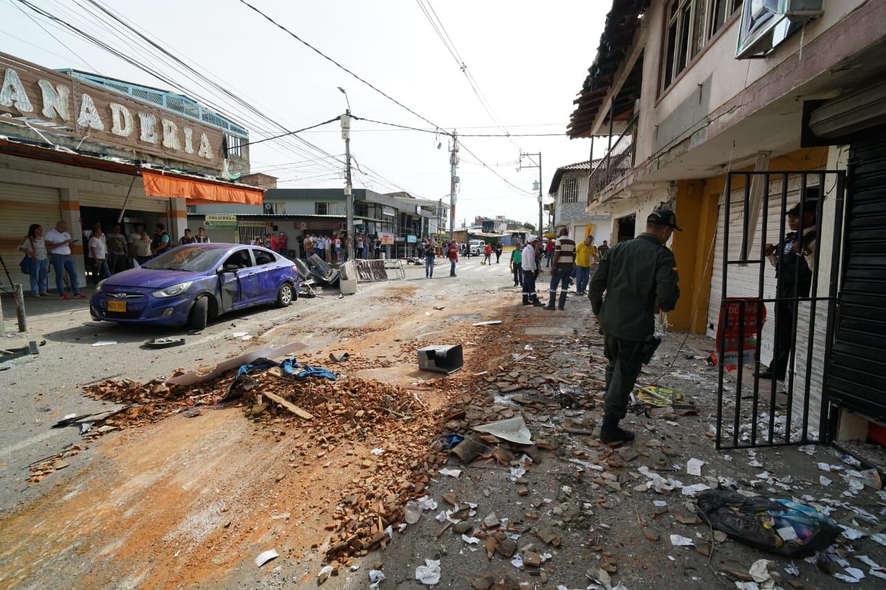 Atentado con una moto cargada de explosivos en jamundí Valle