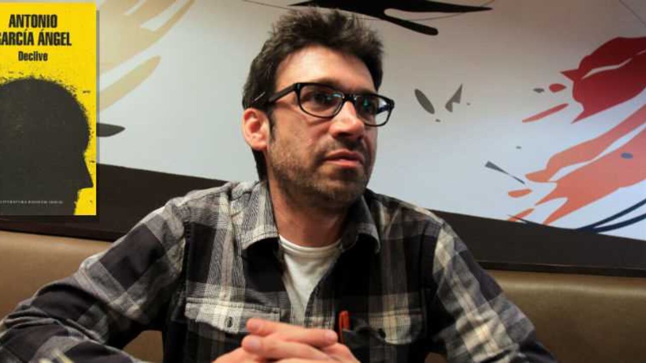 Antonio García Ángel (1972, Cali, Colombia) ha publicado las novelas 'Su casa es mi casa' y 'Recursos Humanos' la escribió teniendo a Mario Vargas Llosa como tutor, después de ganar un concurso de la marca Rolex.