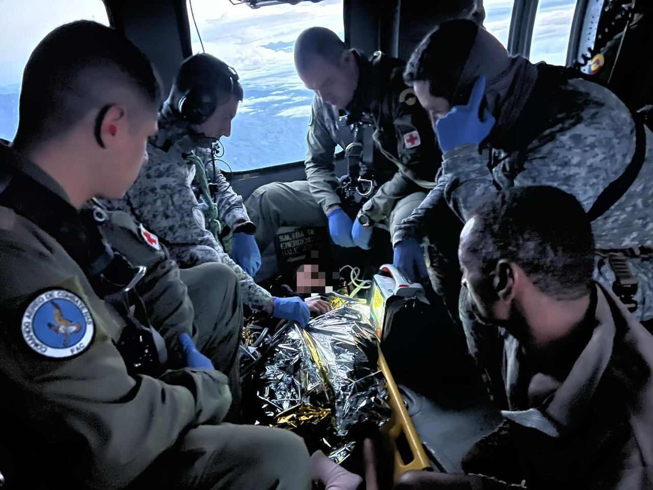 Fuerza Aeroespacial rescató a niña en Antioquia.