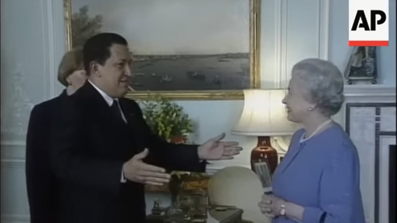 La reina envió un saludo al pueblo venezolano tras la reunión con Chávez.