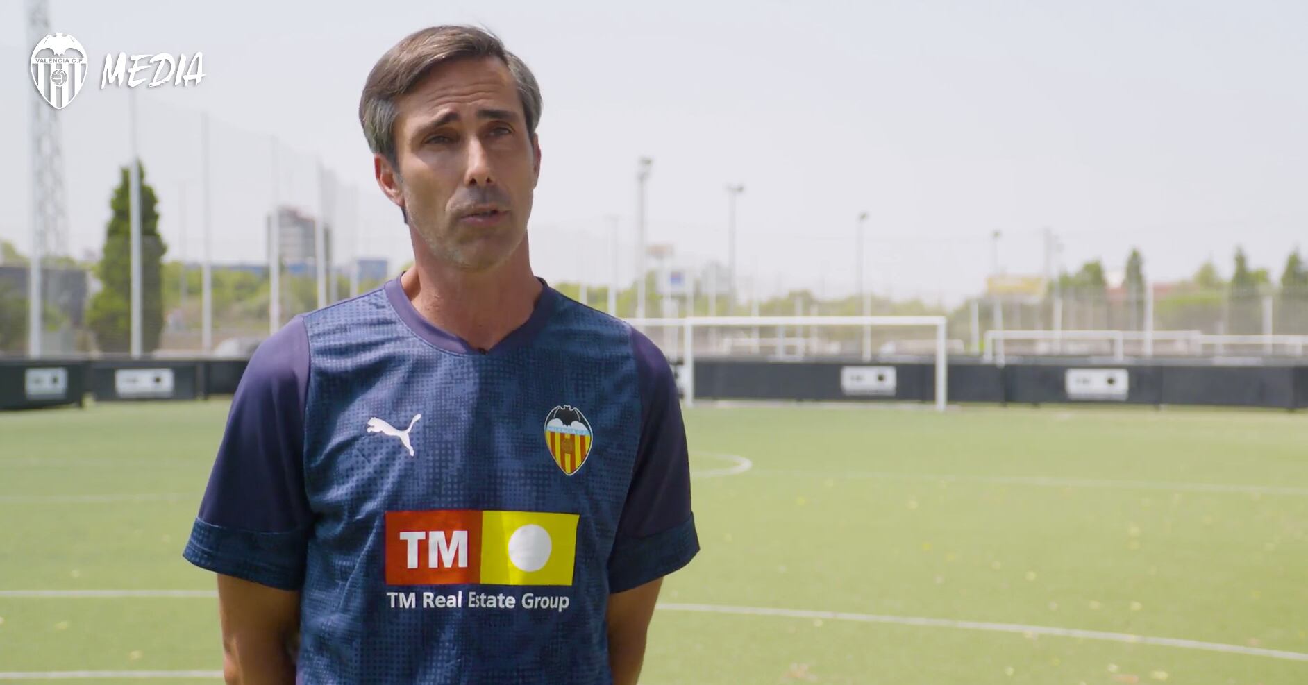 Fernando Martín, técnico Valencia femenino B, fallecido junto a sus tres hijos en Indonesia.