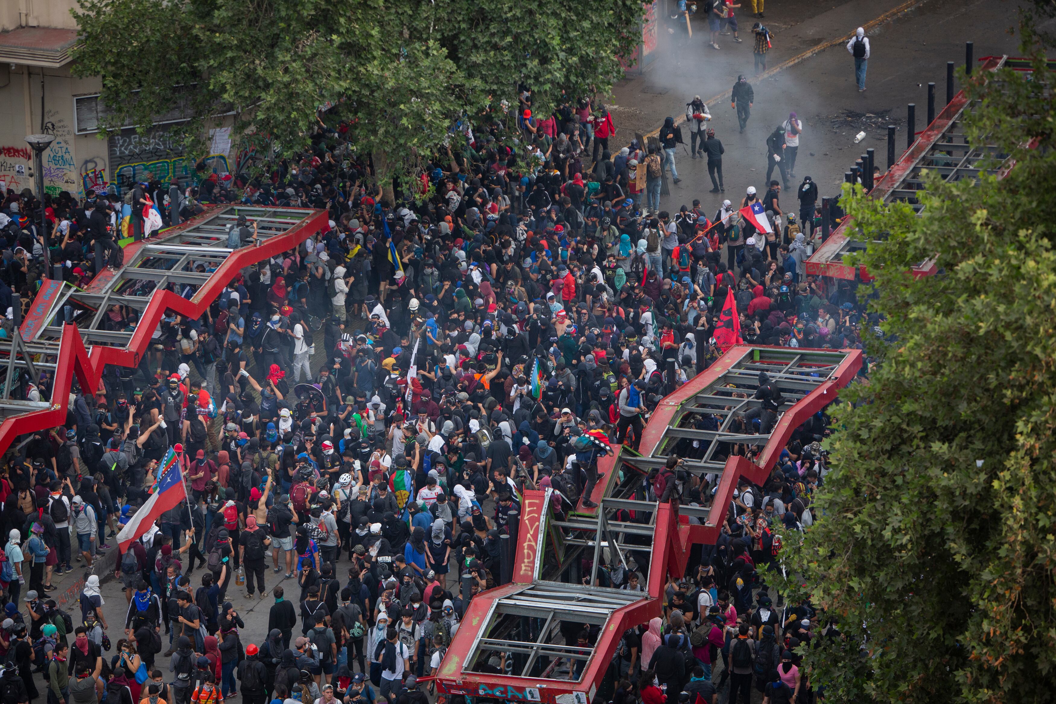 Protest against Chile's government in Santiago, Chile, November 4, 2019 (Photo by Jeremias Gonzalez/NurPhoto via Getty Images)