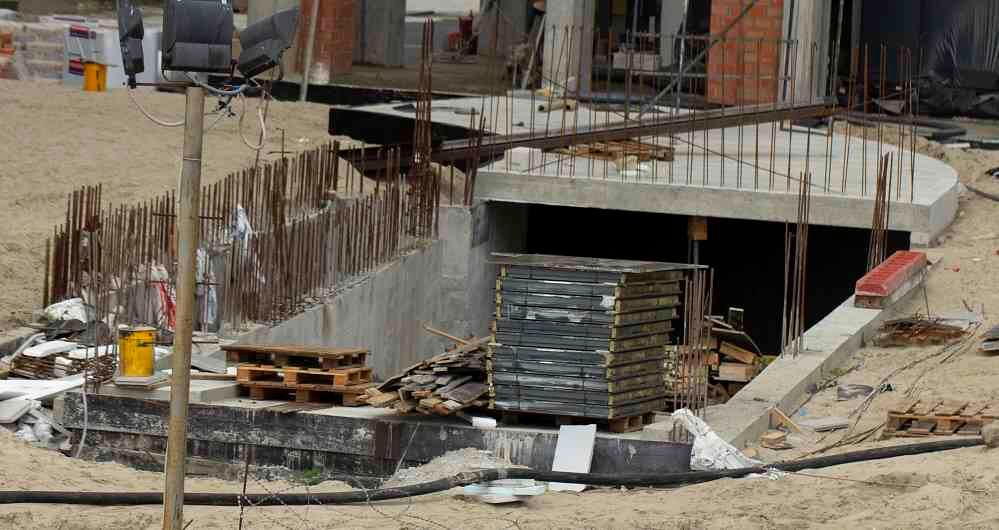 La construcción de obras de infraestructura es vital para el país.