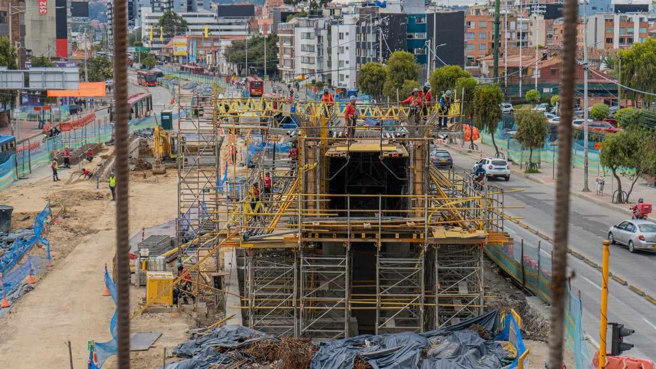 Así avanzan las obras de la intersección de la calle 100 con Avenida Suba en Bogotá