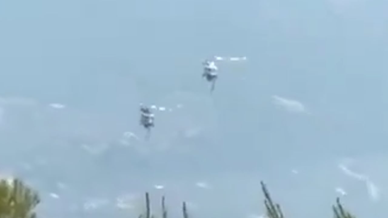 Segundos antes del choque entre los dos helicópteros en Grecia.