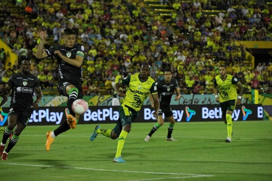 El partido entre Atlético Huila vs La Equidad estuvo involucrado en una polémica con el recogepelotas.