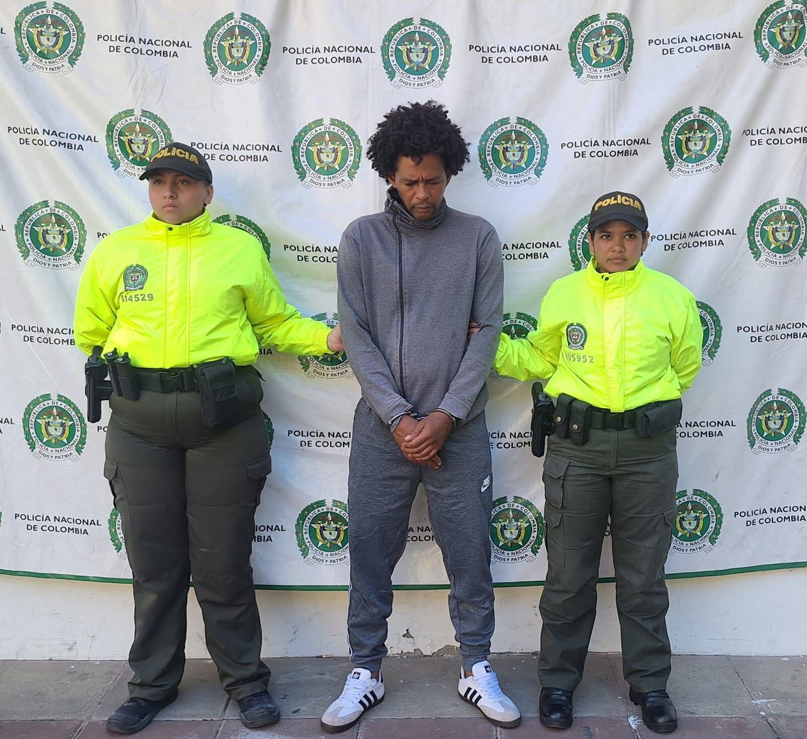La captura se efectuó en la terminal de transportes de San Gil, Santander.