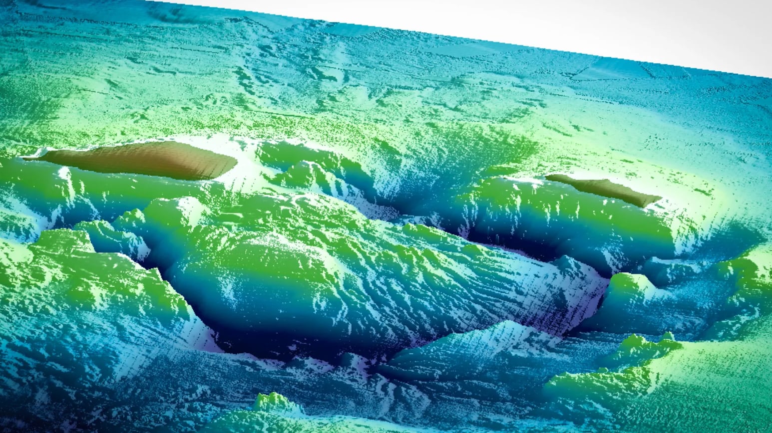 El estudio utilizó pulsos de aire y sismómetros para explorar el interior del volcán.