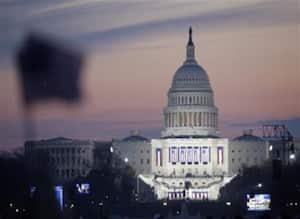 Además, la Casa Blanca ha querido saber si Colombia está haciendo lo suficiente para garantizar los derechos de los trabajadores y si Colombia ha hecho lo suficiente para que la violencia no quede en la impunidad.