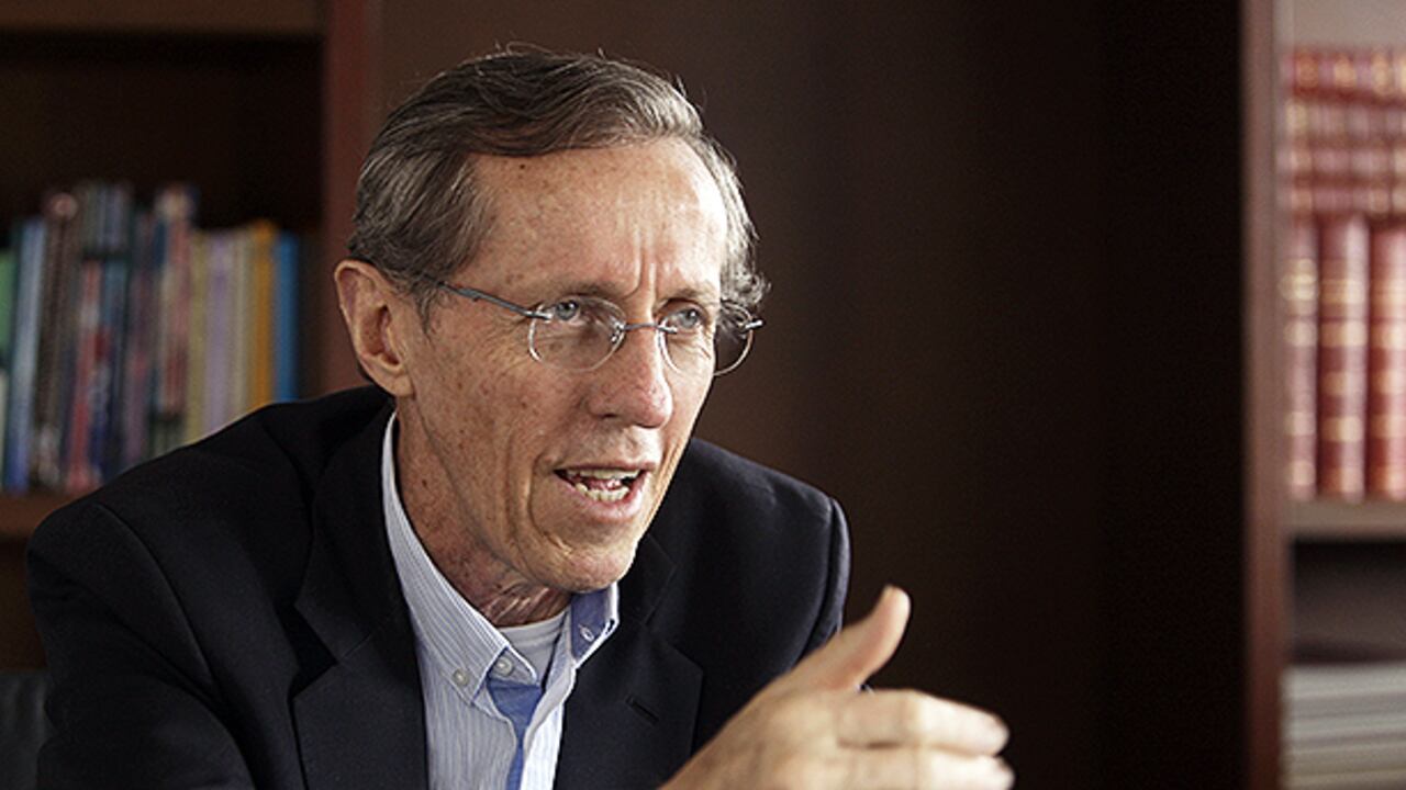 A partir del 10 de enero el senador espera salir a enfrentar las calles.