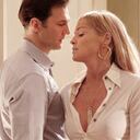 La escritora Catherine Tramell (Sharon Stone) emprende una peligrosa investigación para escribir su siguiente ‘best seller’