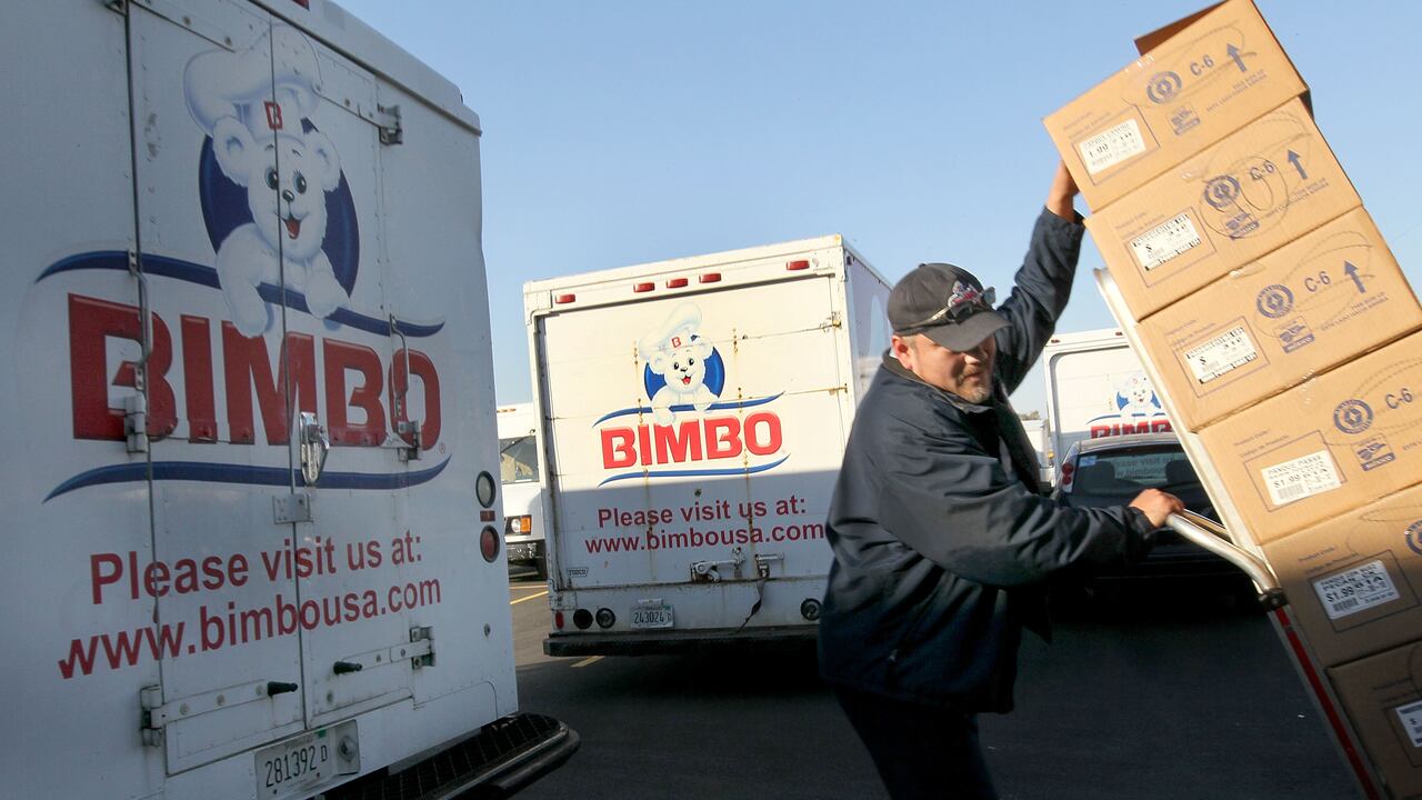 Bimbo opera una panadería en Moscú, la cual emplea a 362 personas. En 2021, Rusia representó menos del 0,5% de las ventas netas de la empresa.