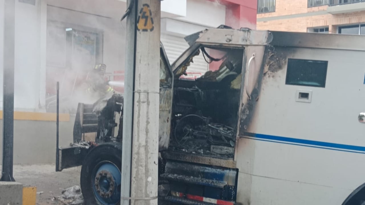 El incendio fue atendido por integrantes del cuerpo de bomberos de Barranquilla.