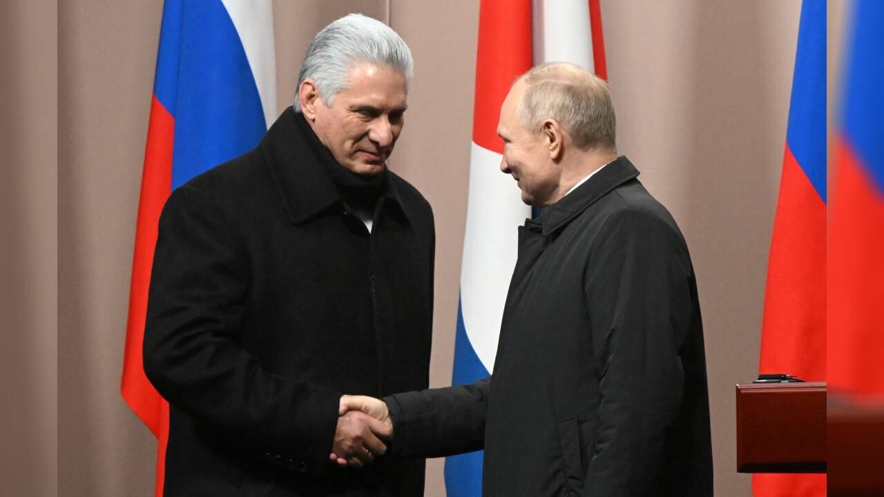 El presidente ruso, Vladimir Putin, y su homólogo cubano, Miguel Mario Diaz-Canel, inauguraron un monumento a Fidel Castro en Moscú.