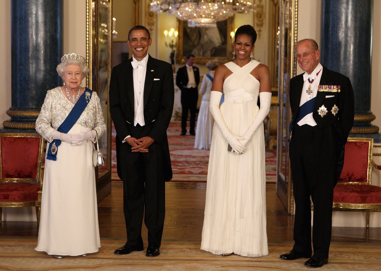 Los Windsor y los Obama durante el banquete de Estado en el Palacio de Buckingham en la primavera de 2011.