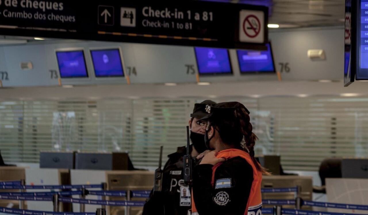 Las autoridades de Argentina retuvieron en el aeropuerto de Ezeiza, un avión con tripulación iraní y venezolana