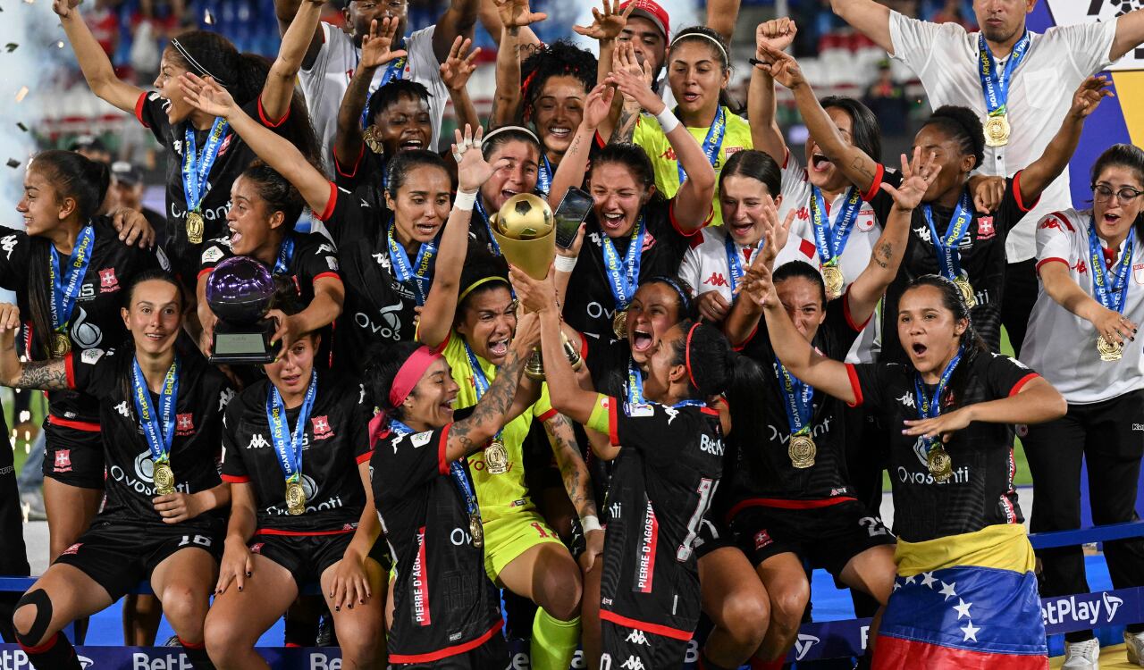 Independiente Santa Fe Femenino conquistó el tricampeonato de liga colombiana en 2023.