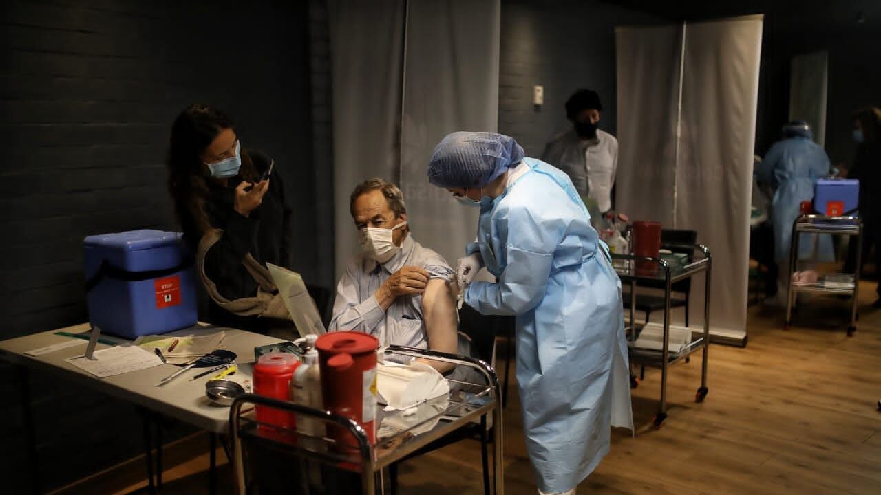 Este viernes se abre la vacunación sin agendamiento para mayores de 40 años